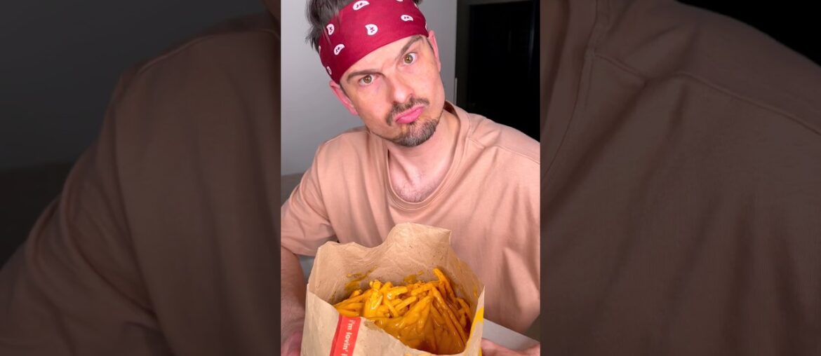 How to enjoy FRIES with CHEESE SAUCE with your friend properly?😭😂❤️🍟~ CHEFKOUDY