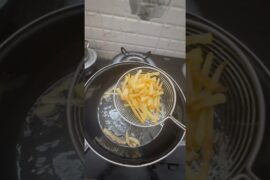 Desi French fries 🍟 😍#cooking #trending #viral #frenchfries #how #recipe