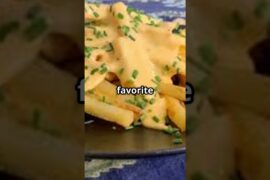 French frees recipe -with cheese #frenchfries #food #shorts #usa #chips #canada