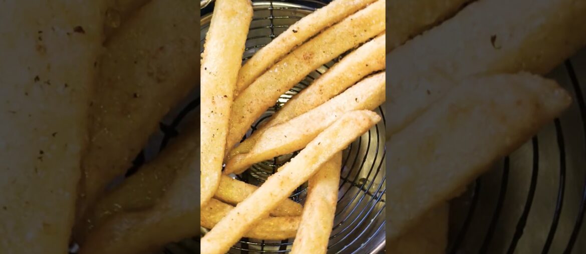 Easy#French Fries Recipe #FrenchFries #CrispyFries #HomemadeFries #EasyRecipe #viralshort .