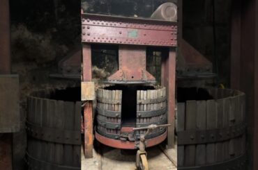 Antique Wine Press Still in Use at Chateau Coutet in Saint Emilion #enprimeur