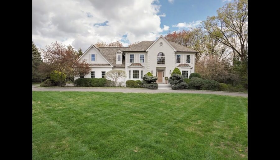 48 N Meadows Lane Stamford, CT | ColdwellBankerHomes.com