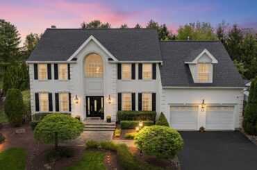 13 Iris Cir, Manalapan Township, NJ