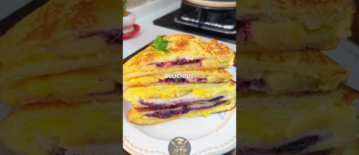 Cheesy Banana Blueberry French Toast | Easy 10 Minute Breakfast #Shorts