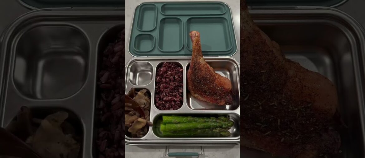 🔥 Gourmet Duck Dinner Delight 🍽️ #duckdinner #foodieshorts #gourmetmeals #lunchbox