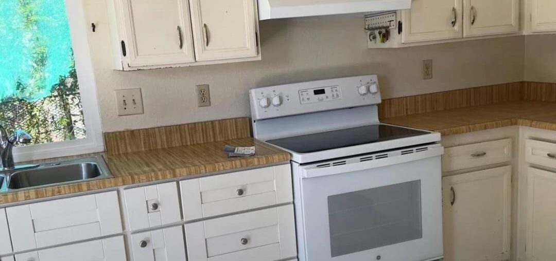 Help me decide on cabinet color