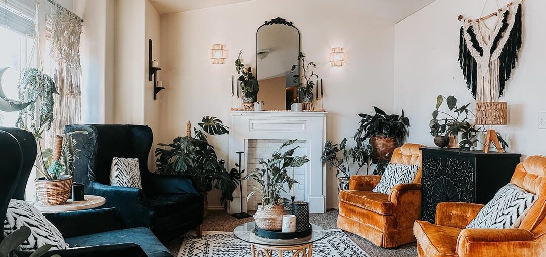 Vintage velvet, macramé, and enough plants to forget the outside world exists