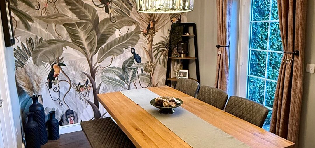 Who knew pink and green could work so well in the jungle!