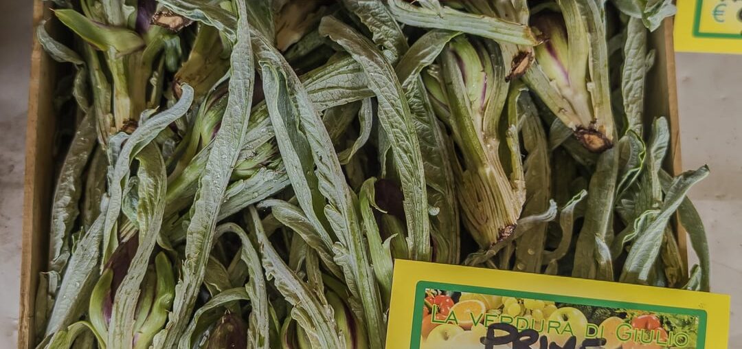 Day 6 in Venice (Part 2). The Sant’Erasmo Violet Artichoke + eggs from Vignole. A 100% locally sourced dinner in Venice :-)