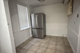 Would you put a breakfast nook here or a coffee bar?