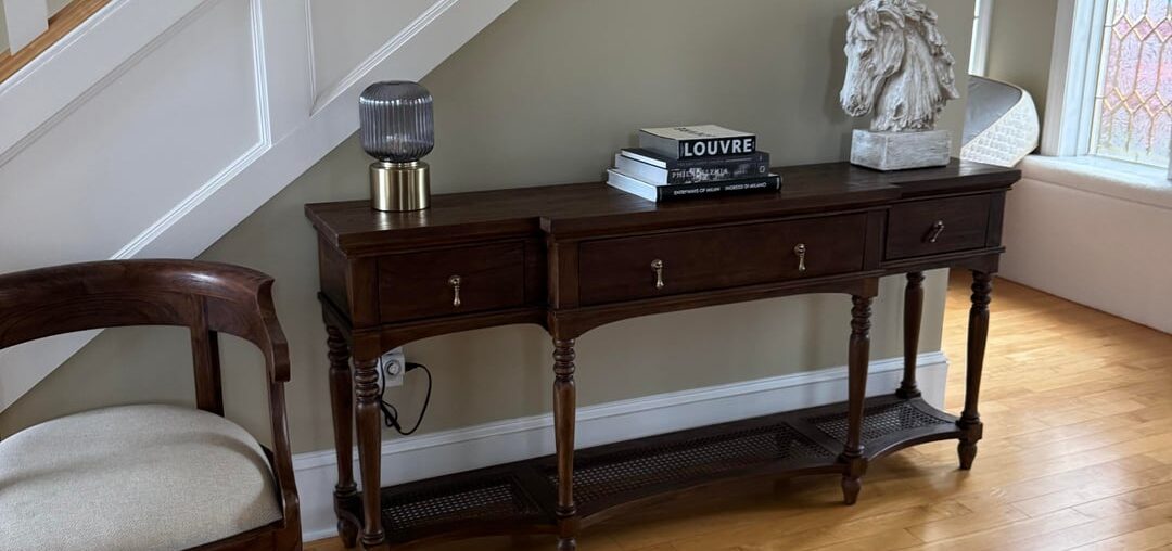 Help with entryway table styling