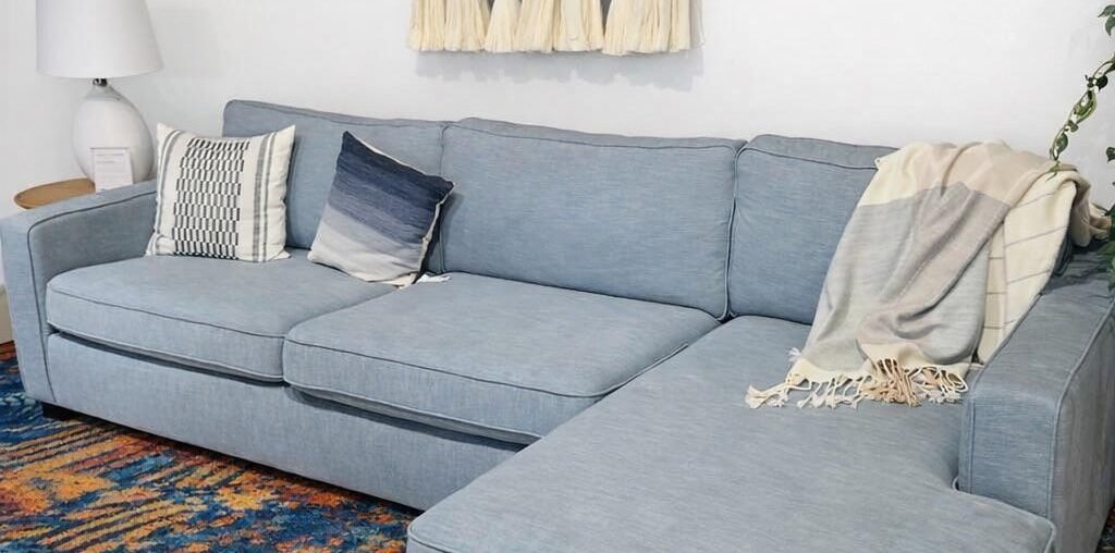 What color art to add to this wall? What color art to add to this wall?