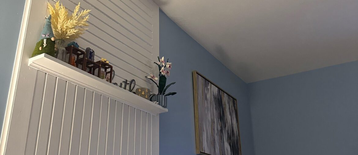 What kind of light fixture would look better here?