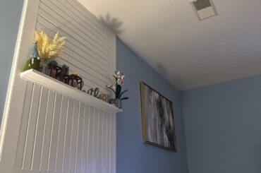 What kind of light fixture would look better here?