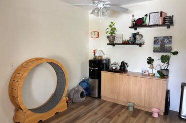 how to build on this room without clashing?