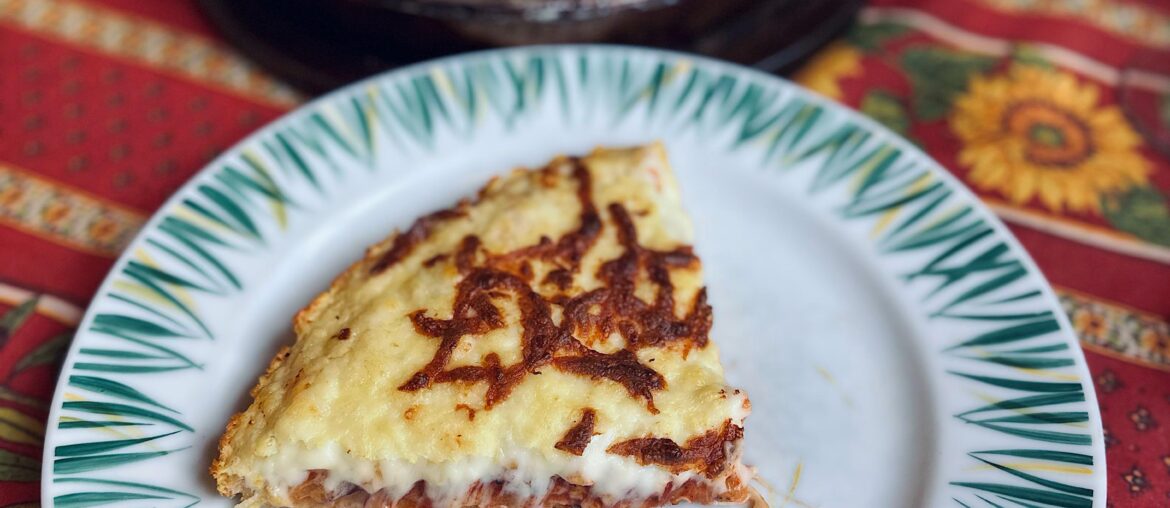 Pan pizza (shrimps, red onion, corn and mozzarella)