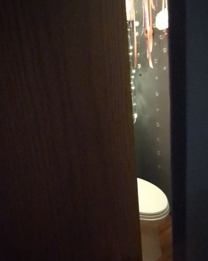 Decorating a Powder Room...