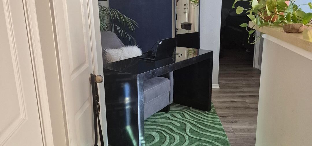 After much back and forth, this is tbe result of my home office. Do I have too many things? Do I need a tall lamp? Other rooms will be posted, soon