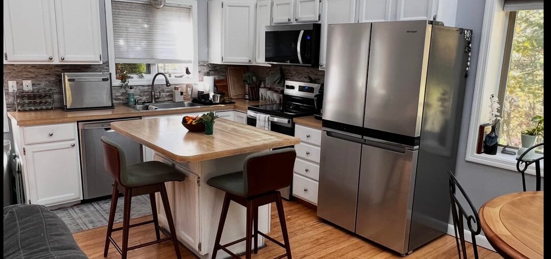 Ideas on updating cabinets and countertops? Ideas on updating cabinets and countertops?