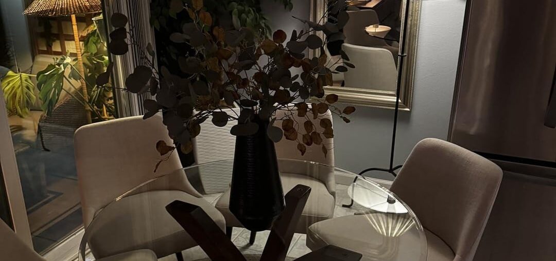 Switched to a square dining table and it fits way better