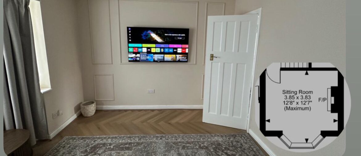 TV unit placement dilemma with door clearance – floating vs floor unit?