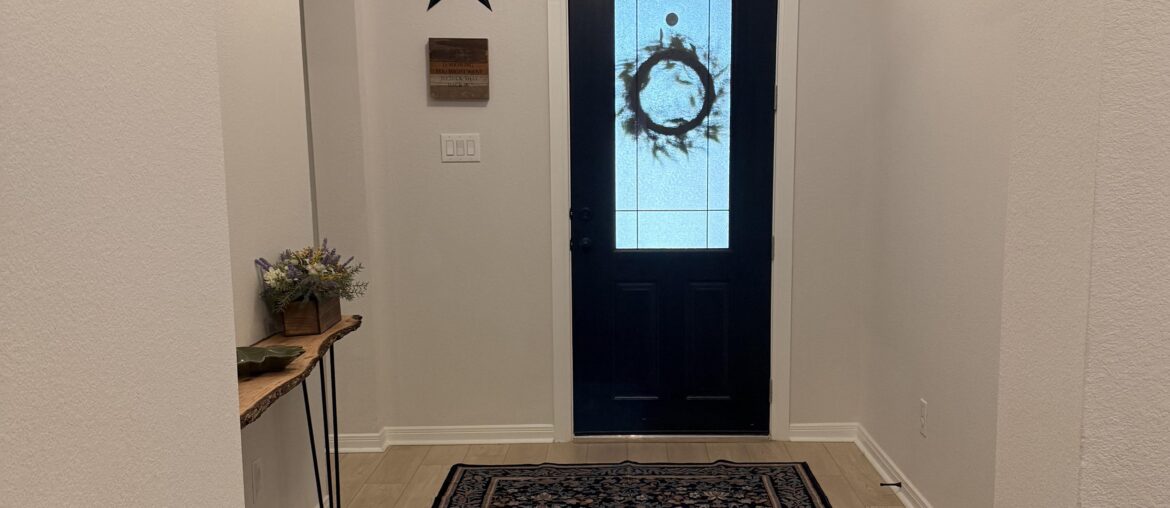 Update: Center with door or center with hallway