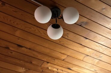 Renter friendly way to improve this ceiling light?