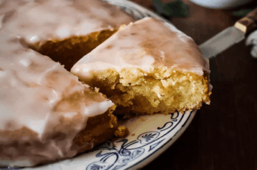 Gateau Nantais : Traditional almond and rum pound cake from Bretagne