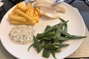 Pan fried brill, crinkle chips, runner beans and homemade tartare sauce