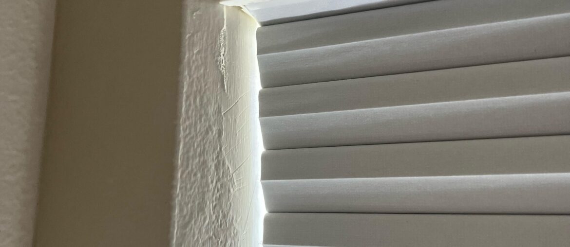 can anyone help me with my blinds?