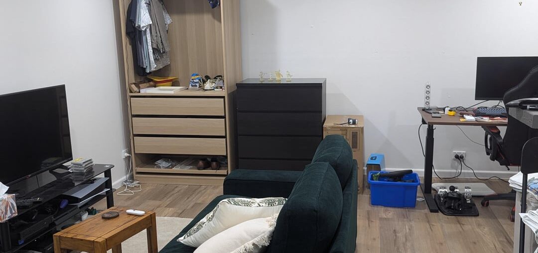 Do you think the IKEA grey-green grimo doors work here?