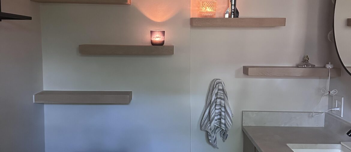 Ideas for this wall in this master bath?