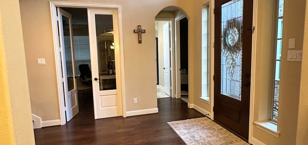 Would a square rug fit better for the entrance?