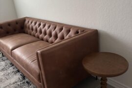 What type of lamp would look good on this side table?