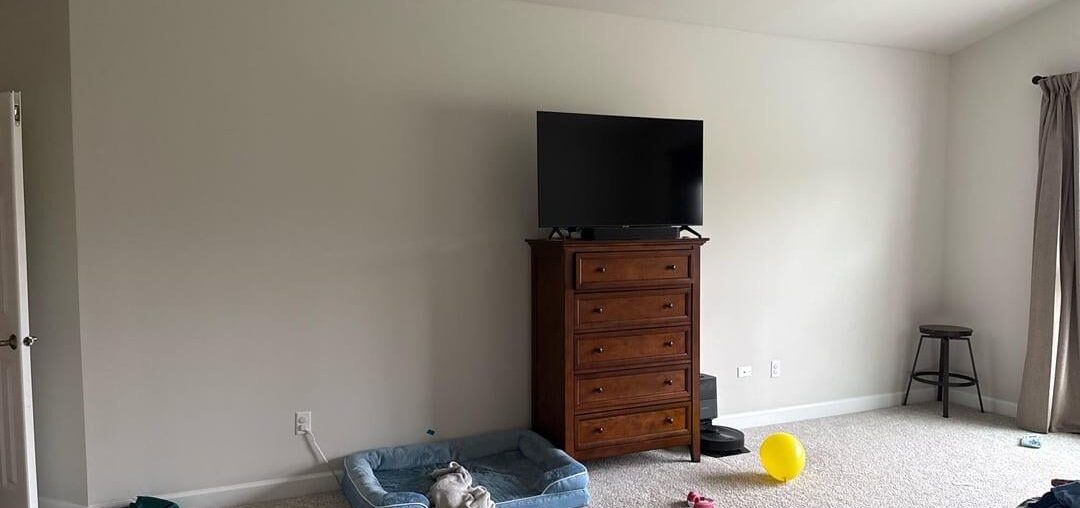 What to do with bedroom wall