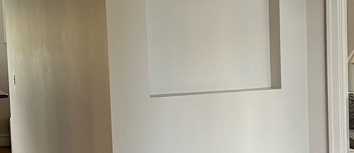 Entryway recessed alcove decor