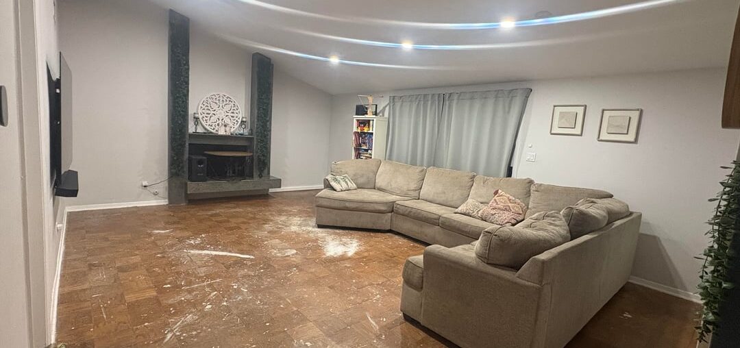 Need help figuring out how to decorate living room.