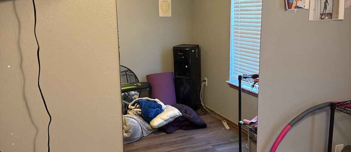 Home gym mirror - needs something more