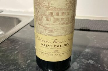 Got given this bottle of red from a client. I have no clue what is is because it’s all in French and I don’t even know if it’s safe to drink any help would be appreciated