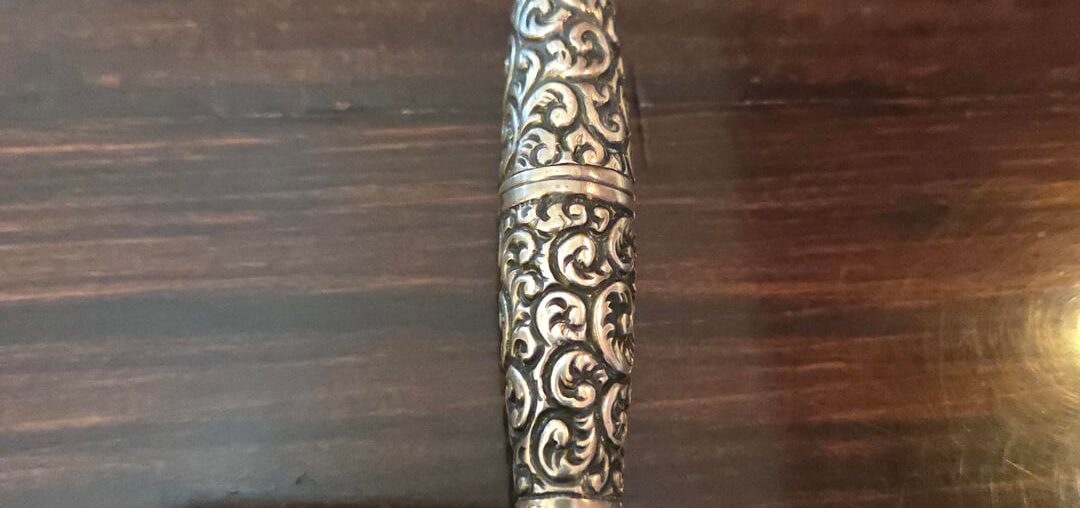 Not really the kind of item that gets shared here, but I thought yall would appreciate this. I found this at a flea market today, it's and antique sterling silver corkscrew pendant.