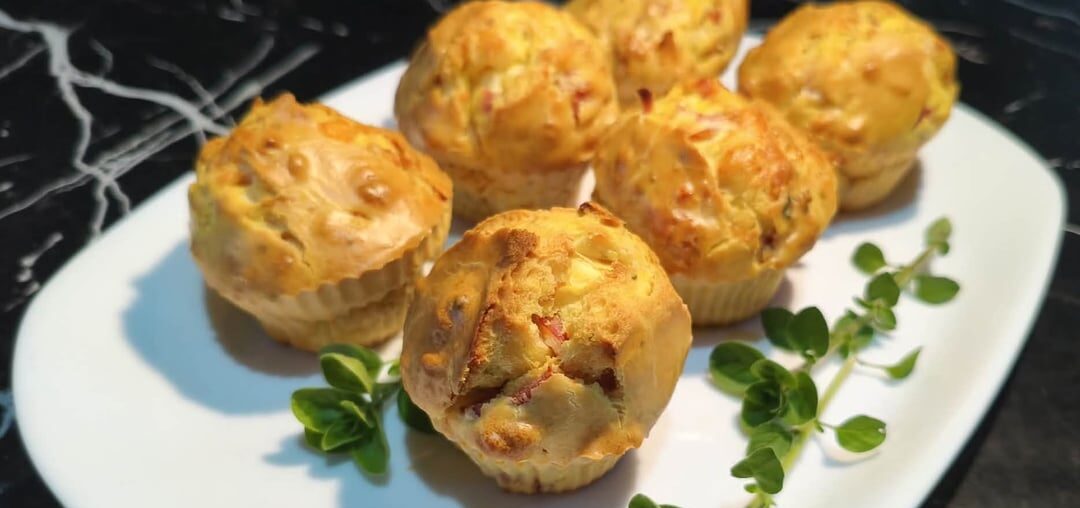 Pizza muffins