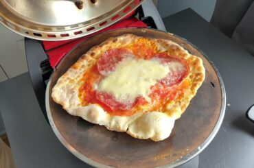 Spelt pizza, having fun with my Ferrari G3 oven
