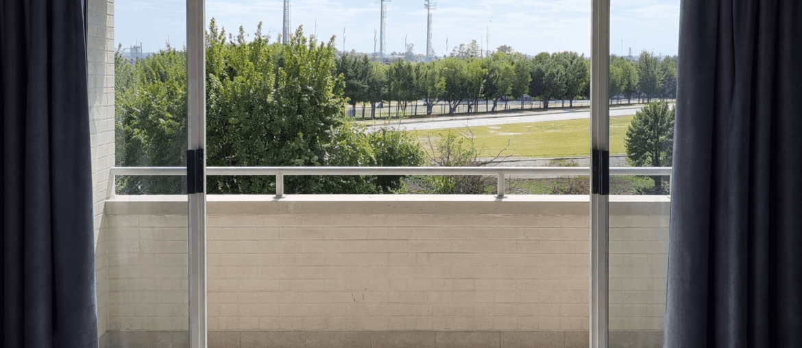 Help me design a beautiful balcony