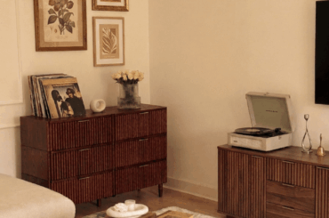 HEEELP！！Keep it or leave it? We've been fighting for 1 week😅