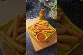 Suji French Fries | Instant Recipe #Foodie #Cookingviedo #Yummyfood #Teatimerecipe #Snacks #Shorts