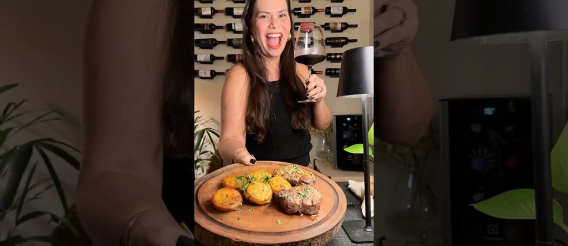 BATATA ANNA com Syrah Concreto da @vinicolapioli #vinhotododia #vinicolapioli #syrah