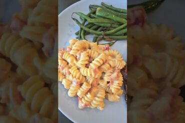 I had to share my favorite go-to dinners with you! 😋 Recipes in the description 👇🫶🏻