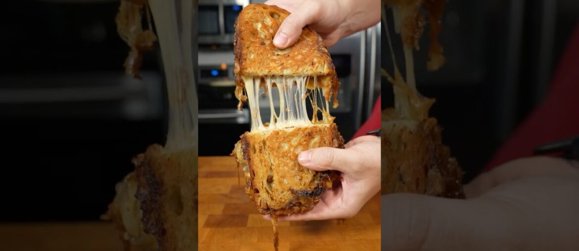 French Onion Grilled Cheese French Onion Grilled Cheese