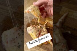 Tortilla francesa tipo pizza 🍕 🇫🇷🥔🥚 #trucos #receta #canaldecocina