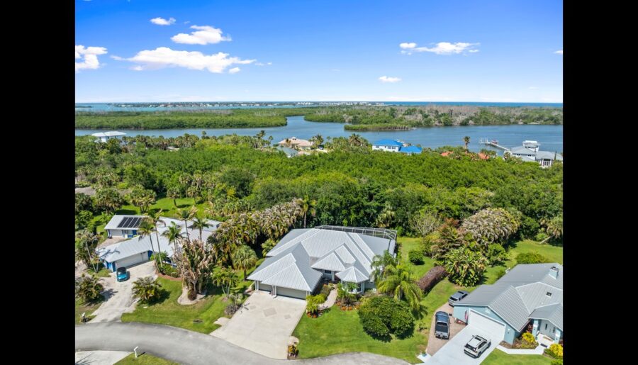 Rocky Point 4220 SE Rainbows end Stuart FL 34997